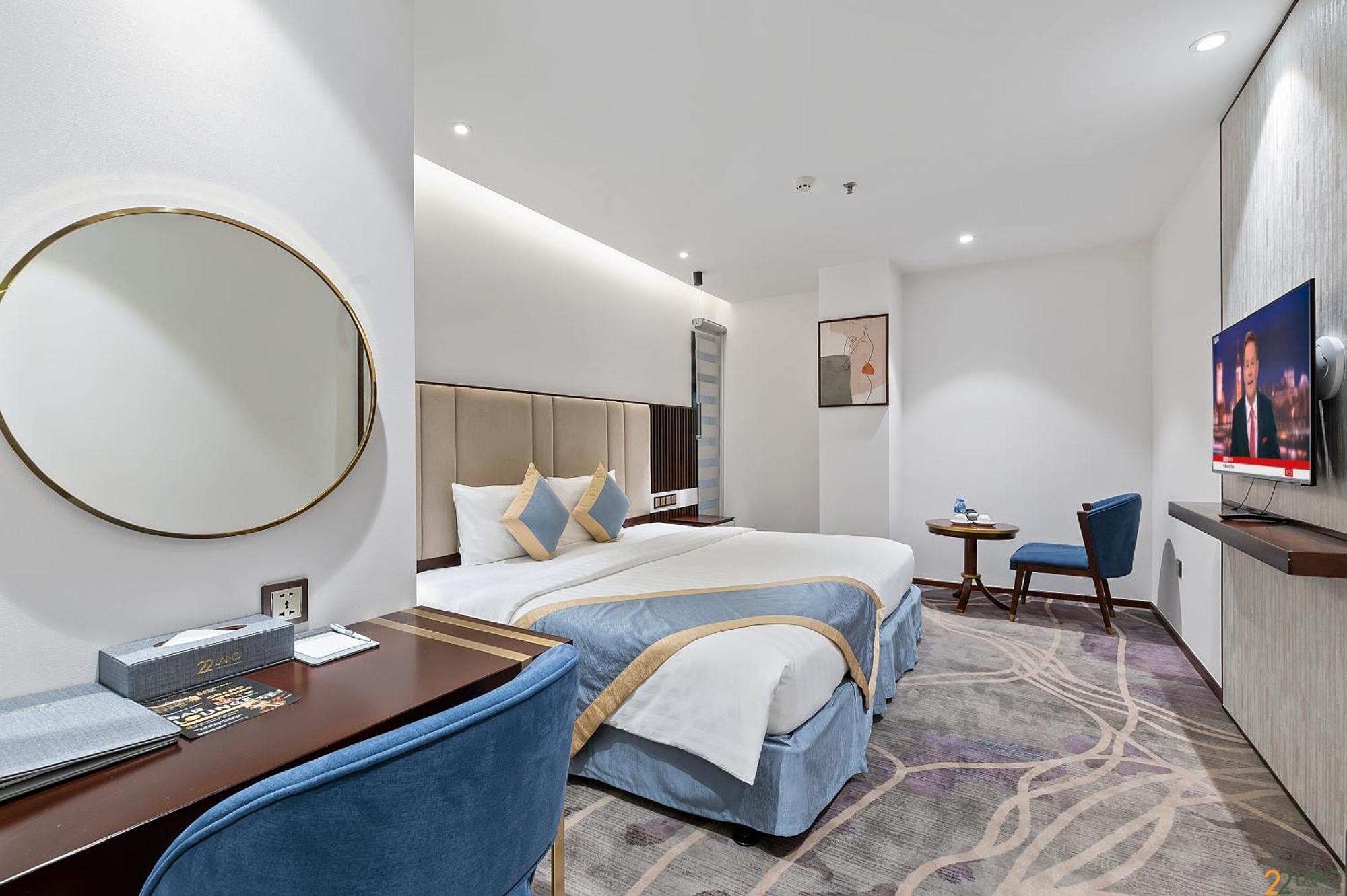 22land Saigon Hotel 4*