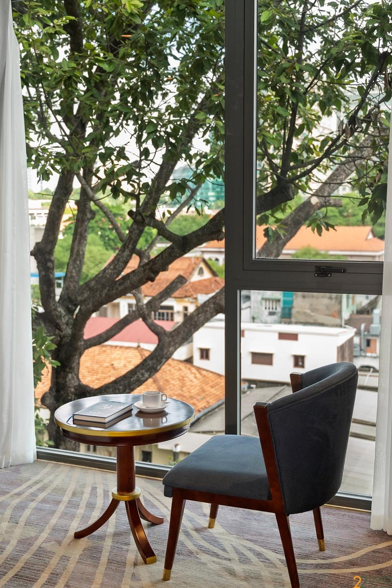 22land Saigon