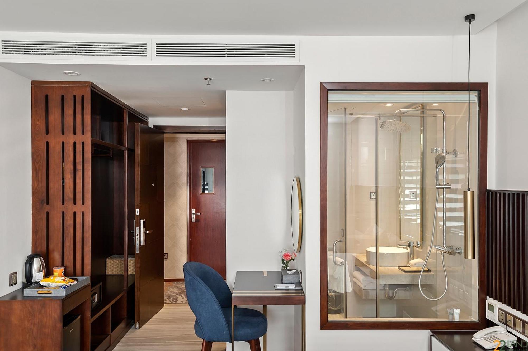 22land Saigon Hotel 4*