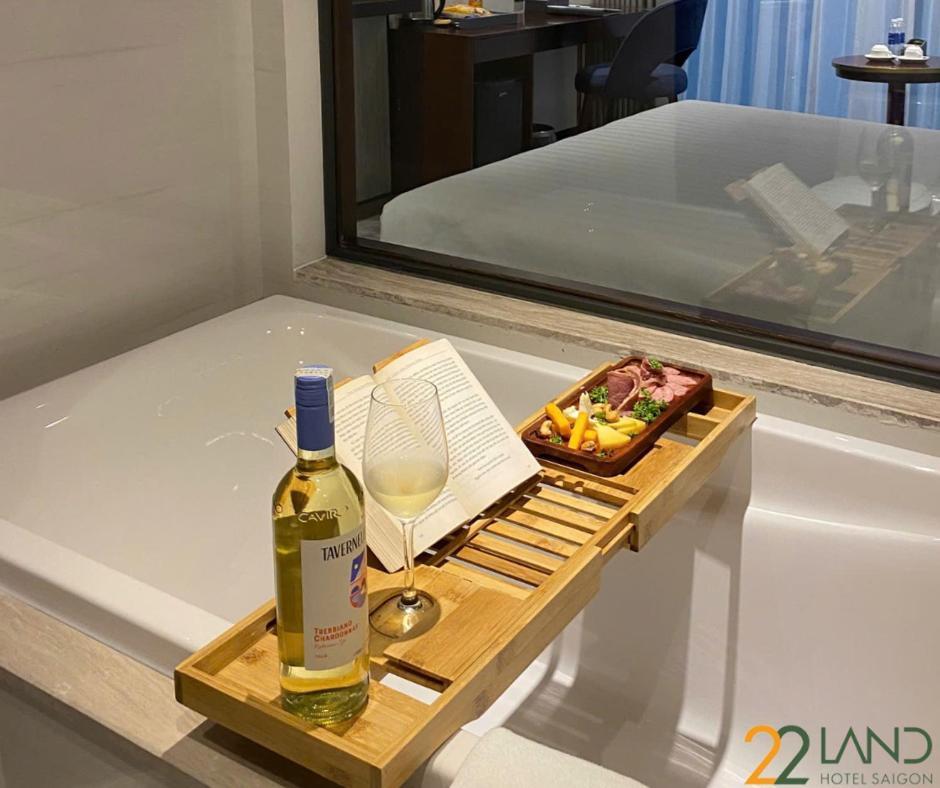 22land Saigon Hotel 4*