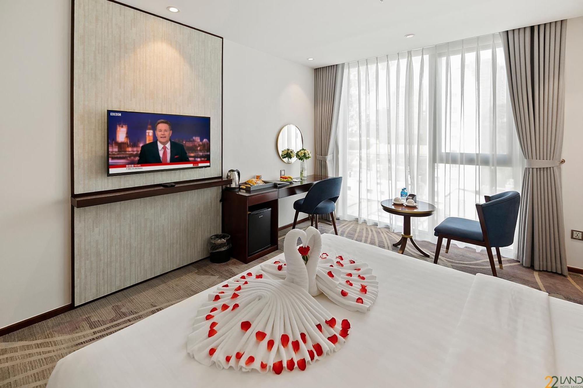 22land Saigon 4*